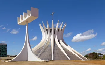 Kathedrale von Brasília, Nord­west­ansicht