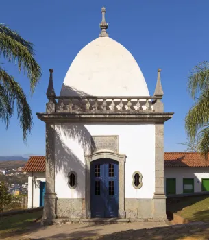 Sanktuarium Bom Jesus de Matosinhos, Kapelle „Geißelung und Dornenkrönung“, Westansicht