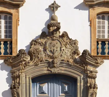 Sanktuarium Bom Jesus de Matosinhos, Supraporte des Hauptportals
