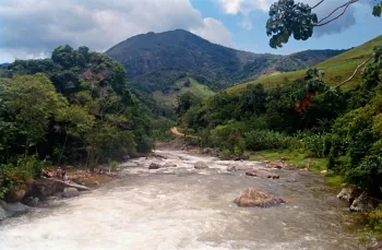 Rio Macaé nahe Lumiar