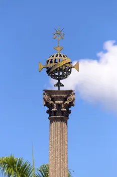 Valongo-Kai, Spitze der Ehrensäule