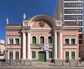 Herrenhaus des Markgrafen von Lavradio, Hauptfassade (Ostansicht)