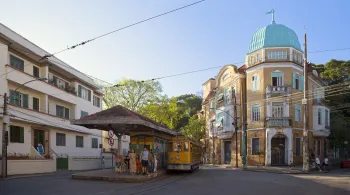 Curvelo-Platz (Largo do Curvelo), Südansicht