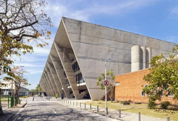 Museum für Moderne Kunst in Rio de Janeiro, Westansicht