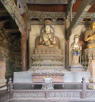 Shanhua-Tempel, Halle der drei Weisen (Sansheng-Halle), Innenraum