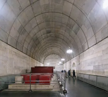 Ming Dingling-Mausoleum, Unterirdischer Palast, Sargkammer