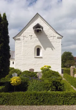 Kirche von Jelling, Ostfassade