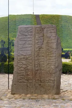 Kleiner Jellingstein, Nordansicht