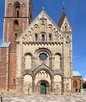 Dom zu Ribe, Westfassade