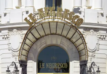 Hotel Negresco, Vordach des Haupteingangs