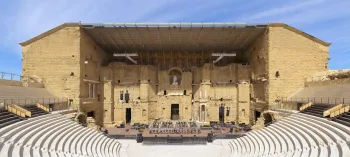 Römisches Theater von Orange, Bühnenrückwand (scaenae frons)