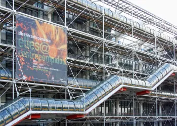 Centre Pompidou, Detail der Westfassade