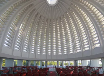 Haus der Andacht von Europa, Innenraum