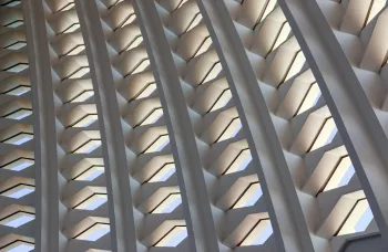 Haus der Andacht von Europa, Innenansicht der Kuppel, Detail der Struktur