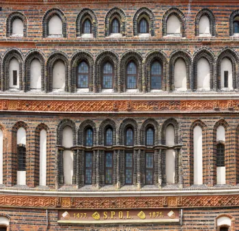 Holstentor, Detail der Fassade der Stadtseite