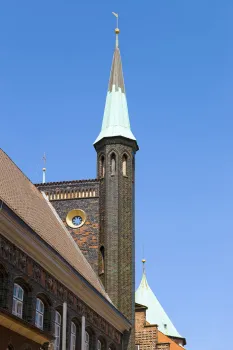 Lübecker Rathaus, Türmchen der nördlichen Schildwand