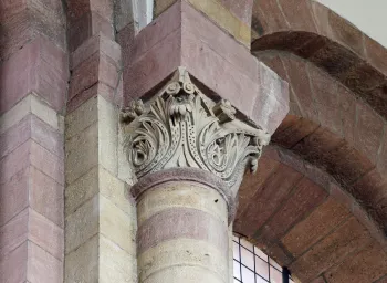 Speyerer Dom, Mittelschiff, Halbsäulenkapitell