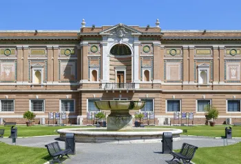 Vatikanische Museen, Vatikanische Pinakothek, Mittelrisalit