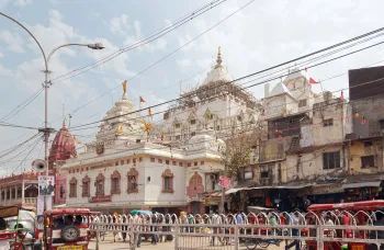 Tempel Shri Gauri Shankar, Nordwestansicht