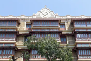 Badri Mahal, Detail der Fassade mit Erkern