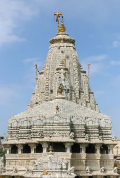 Jagdish-Tempel von Udaipur, Shikhara und Mandapa