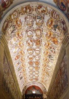 Palast des Archiginnasio, Wappenfresko des Treppenaufgangs