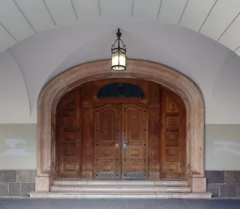 Bozener Rathaus, Tür