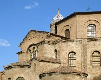 Basilika San Vitale, Detail der Ostfassade