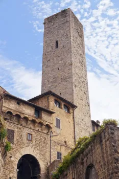 Turm der Becci, Südwestansicht