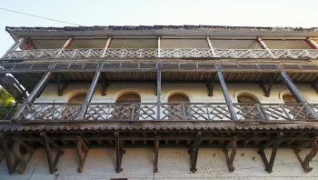 Anils Arkade, Balkone