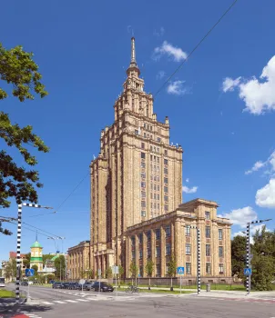 Gebäude der Lettischen Akademie der Wissenschaften, Ostansicht