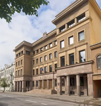 Offiziersclub von Litauen, Nordostansicht