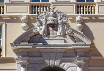 Fürstenpalast von Monaco, Supraporte des Haupttors