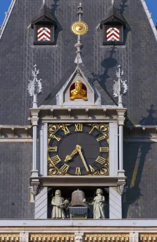 Rijksmuseum, Turmuhr mit Glockenspiel