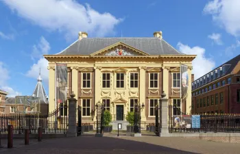 Mauritshuis, Südfassade