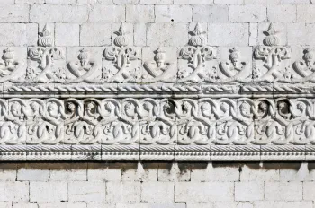 Hieronymiten­­kloster, Kirche der Heiligen Maria, Ornamente der Fassade