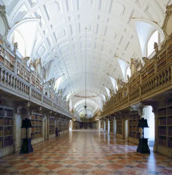 Königliches Gebäude von Mafra, Bibliothek