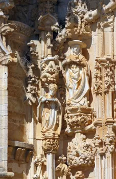 Christuskonvent, Manuelinische Kirche, Statuen des Südportals