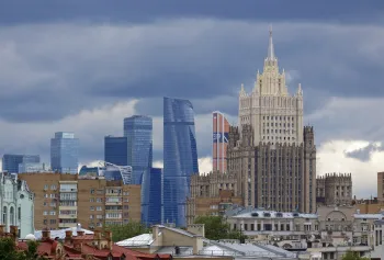 Außenministerium und Moskau City (MIBC), Sicht von der Christ-Erlöser-Kathedrale