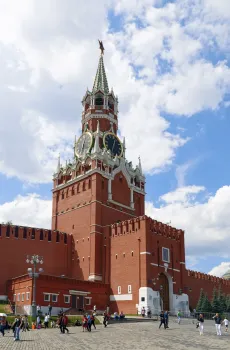 Moskauer Kreml, Erlöserturm, Ostansicht