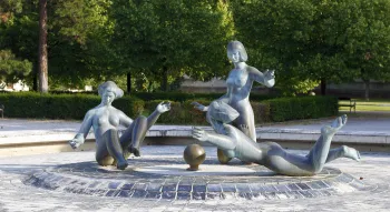 Springbrunnen „Freude des Lebens”, im Garten des Palais Grassalkovich