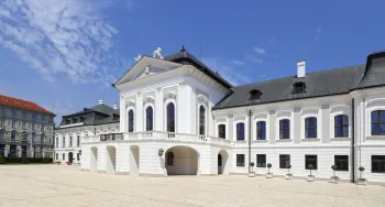 Palais Grassalkovich, Südostansicht