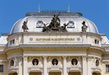 Opernhaus des Slowakischen Nationaltheaters, Detail der Fassade