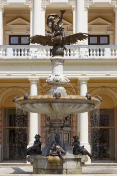 Opernhaus des Slowakischen Nationaltheaters, Ganymed-Brunnen