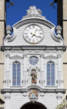 Hofkirche Sankt Leodegar, Detail der Fassade