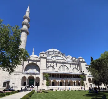 Süleymaniye-Moschee, Südwestansicht