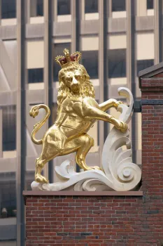 Old State House, Löwen-Skulptur
