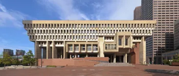 Rathaus von Boston, Westansicht