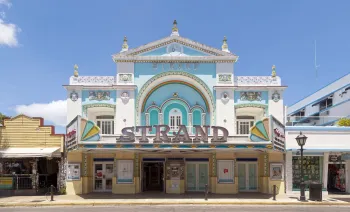 Strand Theatre, Hauptfassade